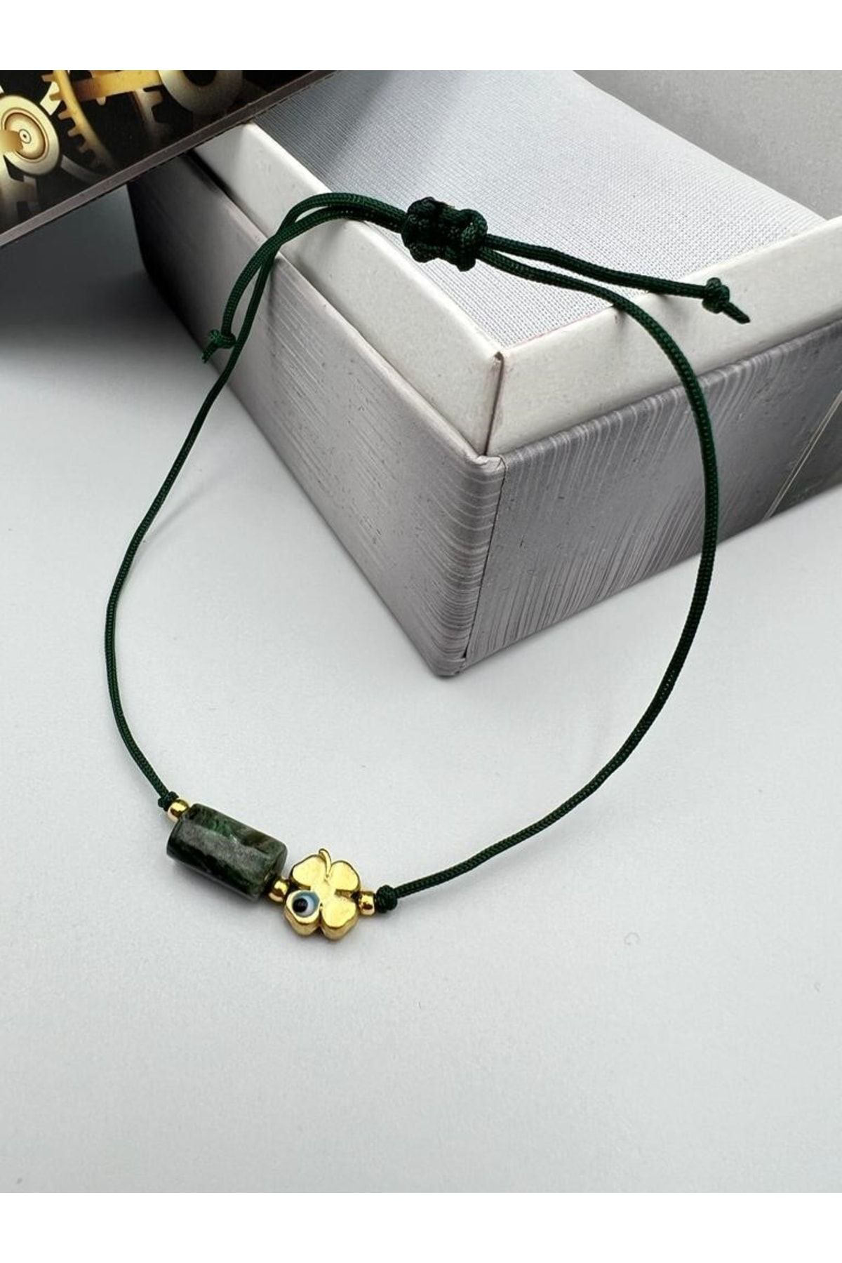 Sertifikalı Zümrüt Doğal Taş Bileklik Yonca Obje Detaylı Makrome 