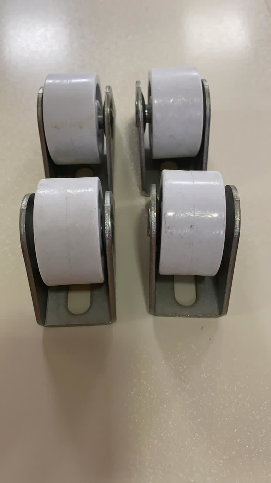 Servis Tekeri Sabit Beyaz 40 mm  (4 adet)