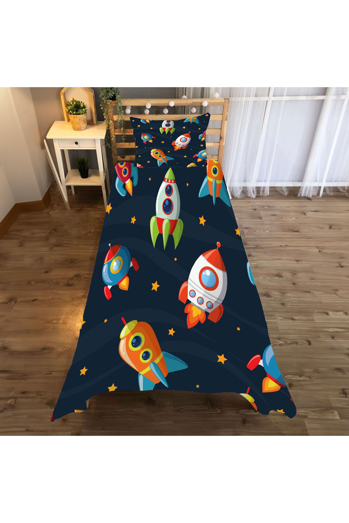 Evan Home Set Tekam Çocuk Odası Takım Perde (İki Kanat),Yatak Örtüsü,Yastık,Kırlent ,Halı,