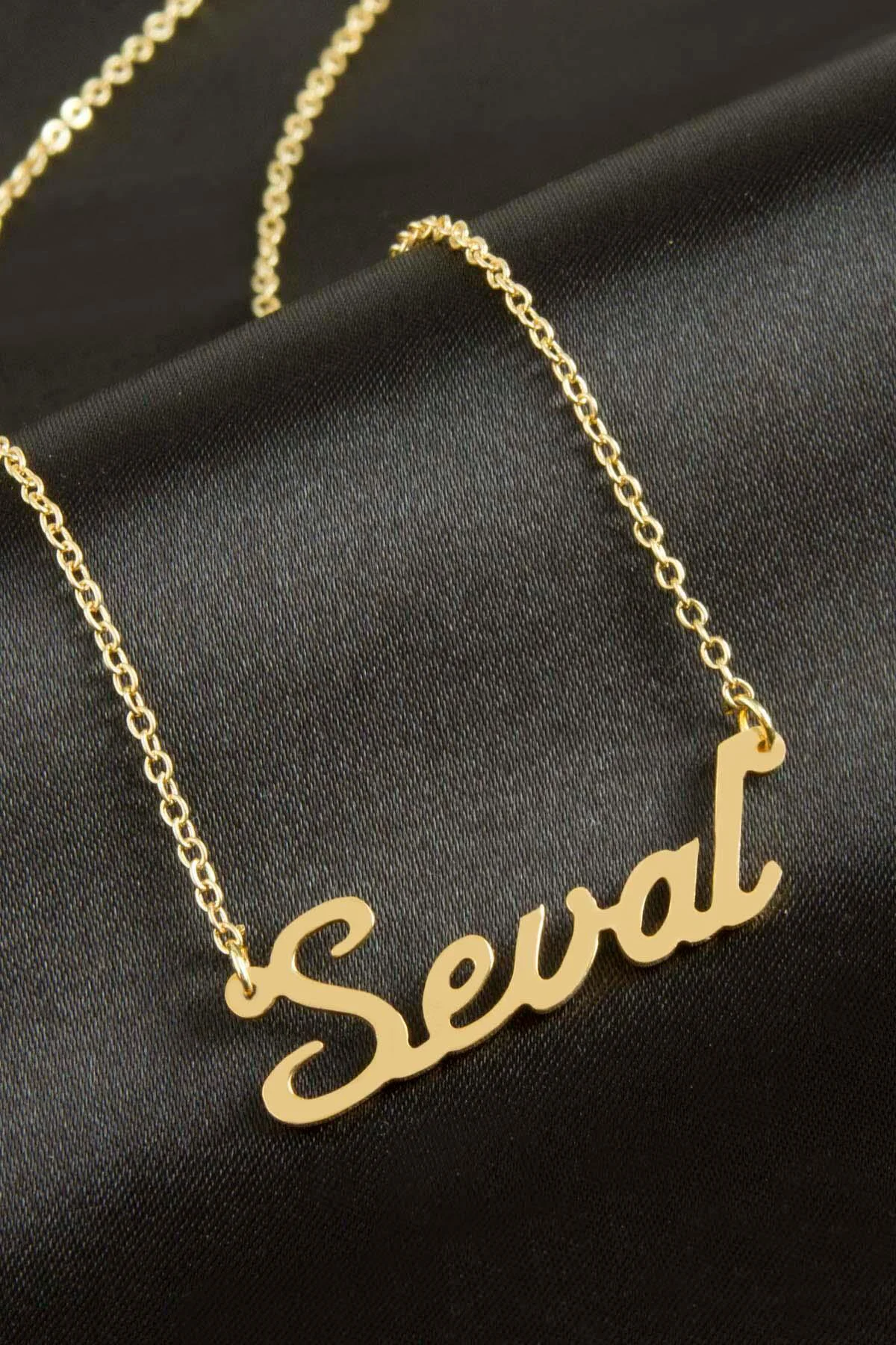 Seval Isimli Kolye (Kişiye Özel) Seval Isimli Kolye (Kişiye Özel)