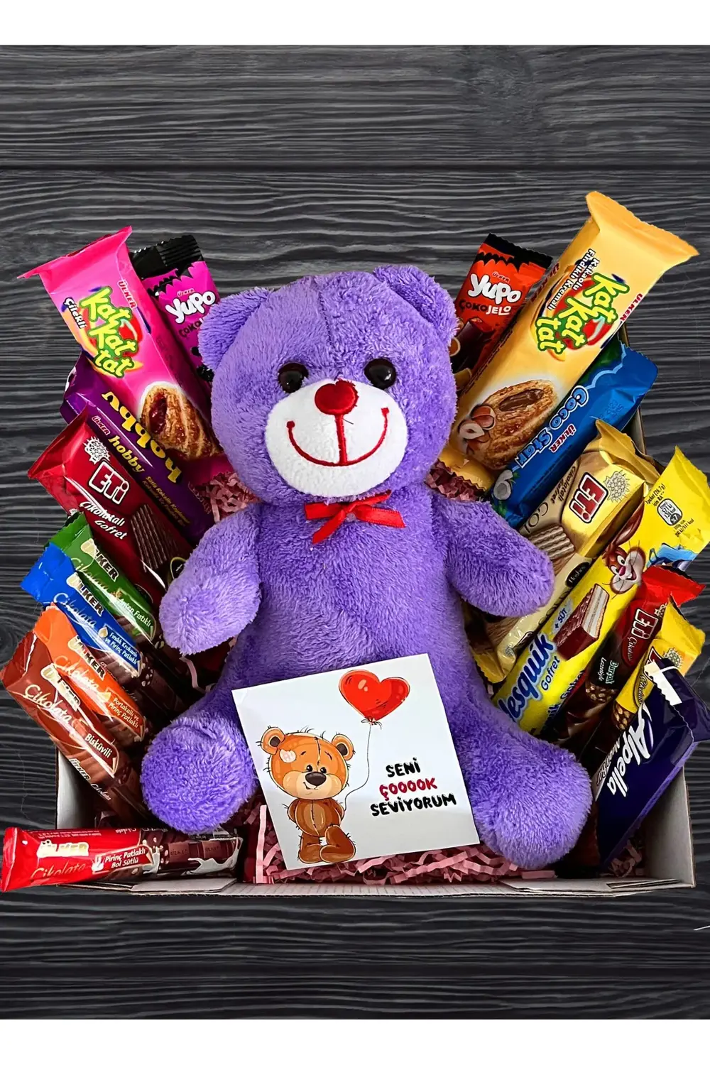 Sevgili Kutusu Çikolata Dolu ve Mor Ayıcıklı Hediye