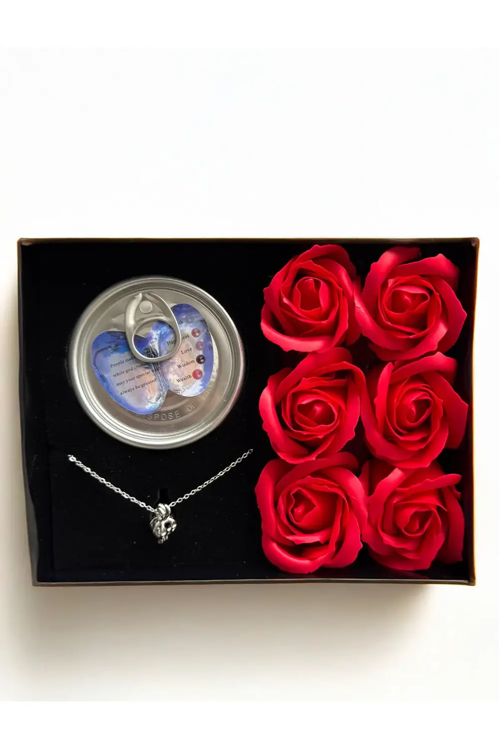 Sevgiliye Alınacak Hediye Kırmızı Güller ve İstiridye İçinde inci