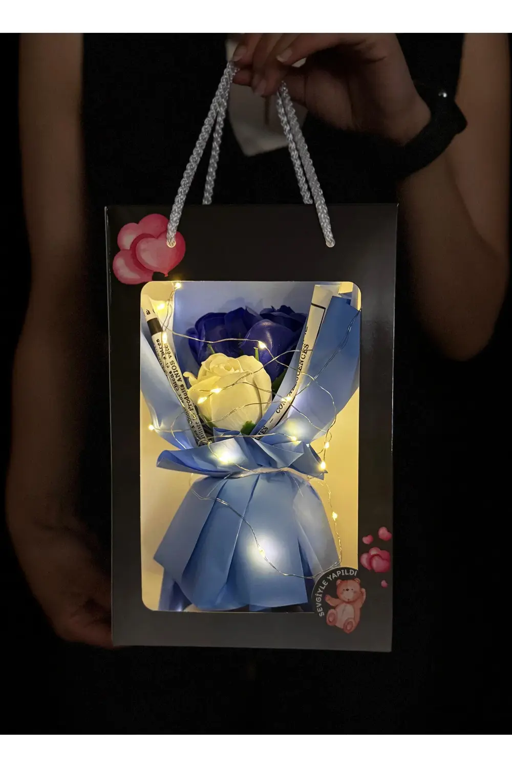 Sevgiliye Cicek - Işıklı Kutuda Gül Buketi - Cicek Hediye - Sevgi