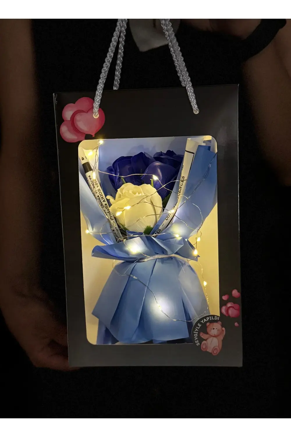 Sevgiliye Cicek - Işıklı Kutuda Gül Buketi - Cicek Hediye - Sevgi