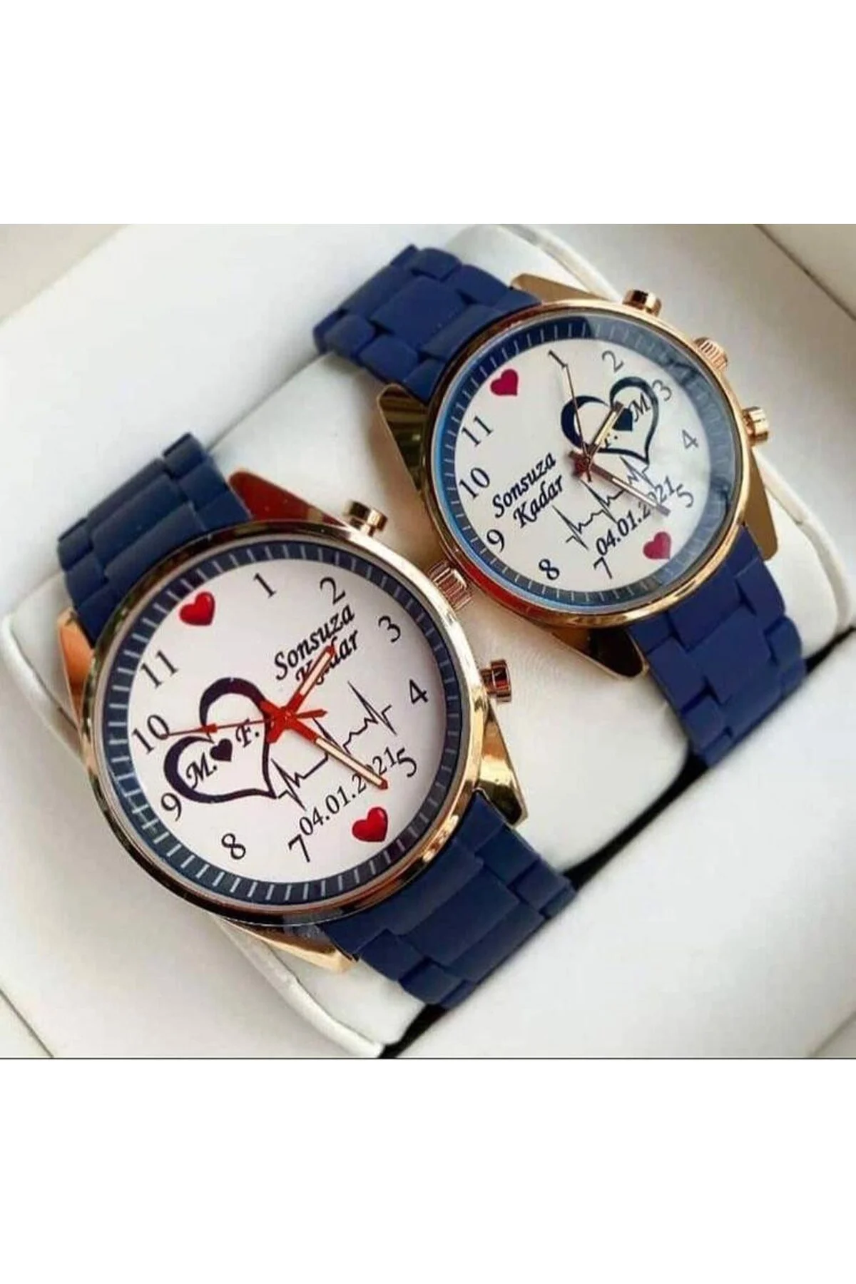 Sevgiliye Doğum Günü Hediyesi Çift Saat Kombini İsim Baskılı Kişi