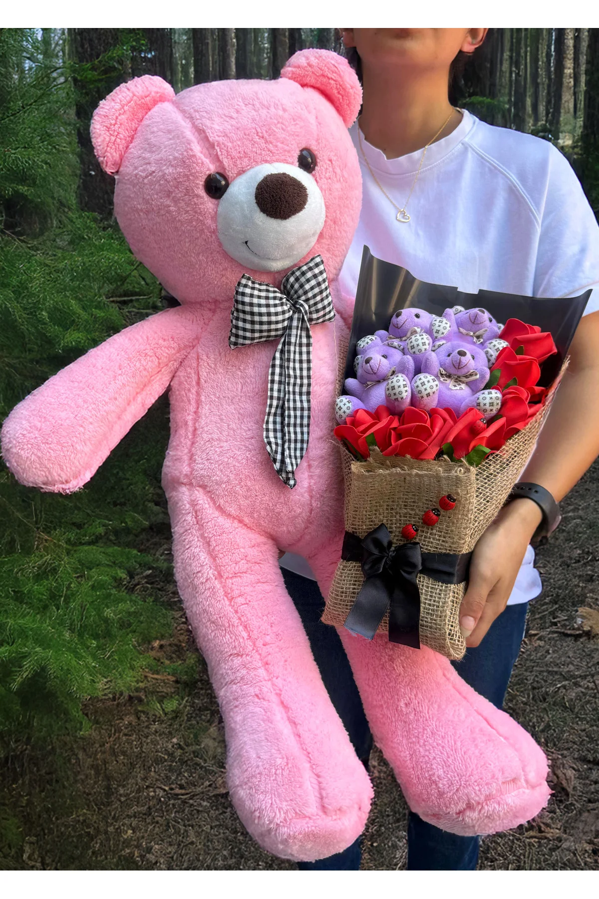 Sevgiliye Hediye 80cm Pembe Ayıcık ve Mor Ayıcıklı Kırmızı Güllü 