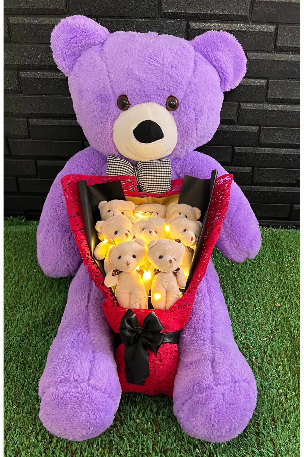 Sevgiliye Hediye 80cm Mor Ayıcık ve 8 Ayıcıklı Işıklı Ayıcık Buke