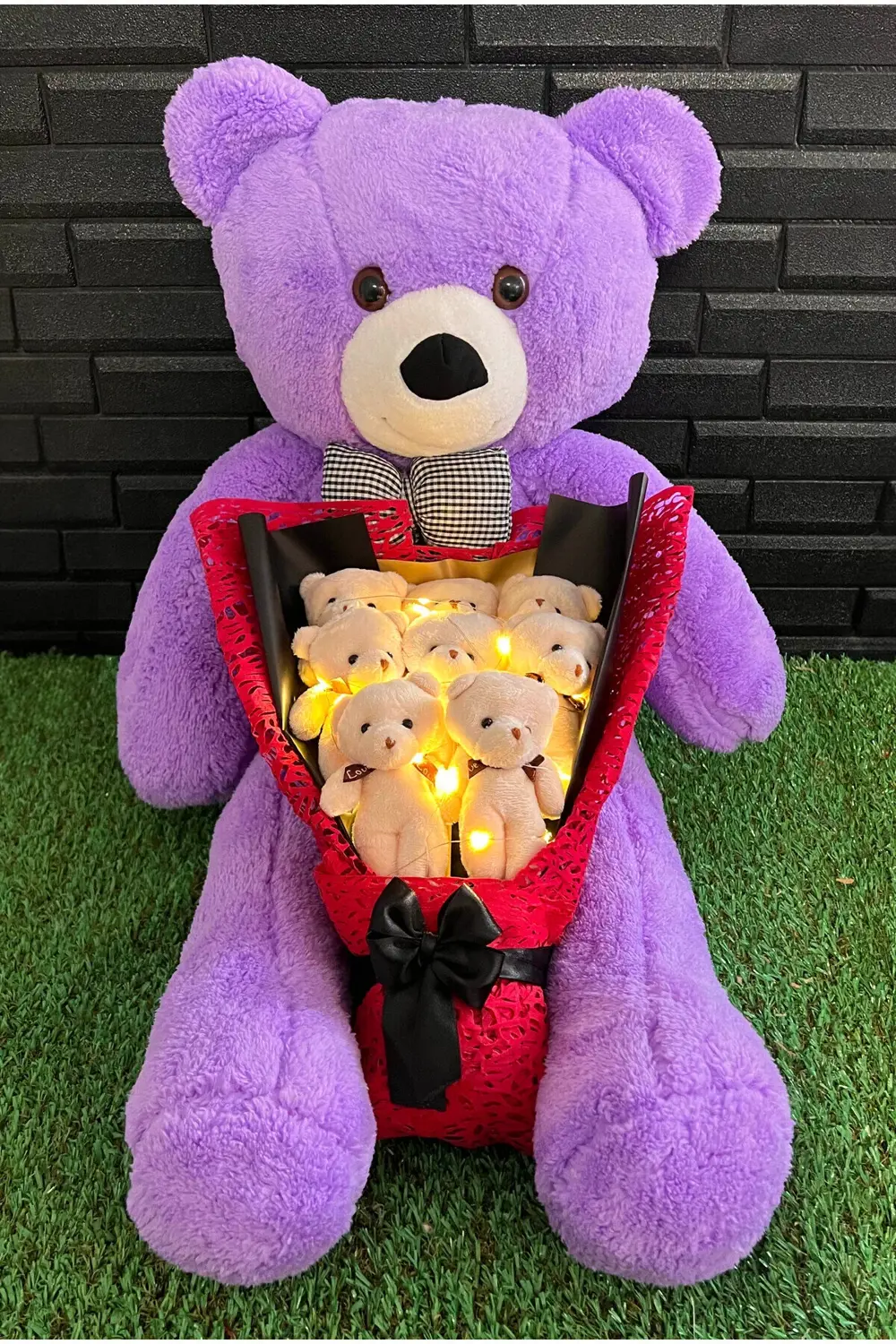Sevgiliye Hediye 80cm Mor Ayıcık ve 8 Ayıcıklı Işıklı Ayıcık Buke