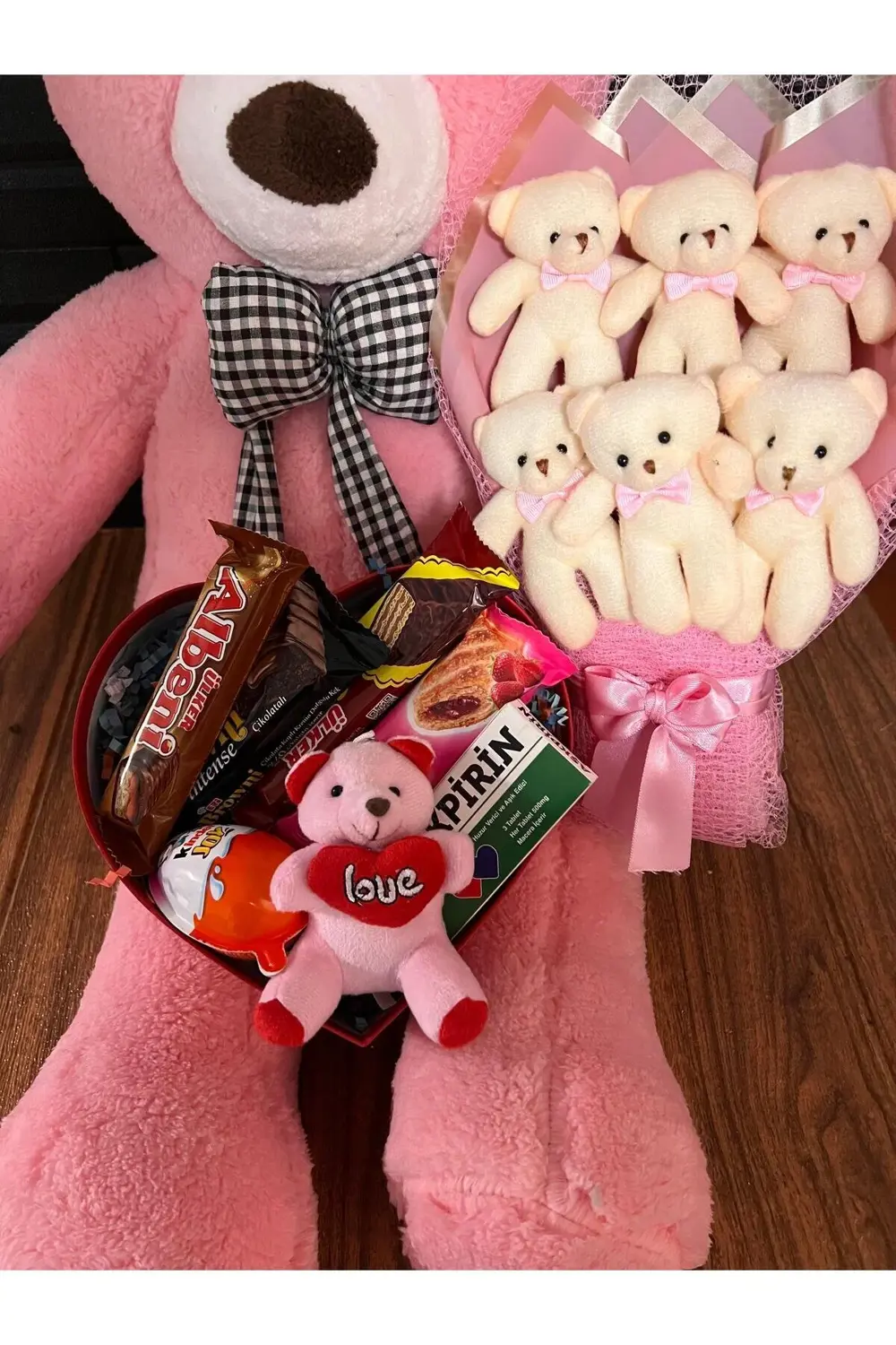 Sevgiliye Hediye 80cm Pembe Ayıcık Lezzet Dolu Kutu Ve Ayıcık Buk