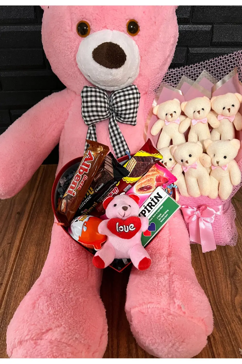Sevgiliye Hediye 80cm Pembe Ayıcık Lezzet Dolu Kutu Ve Ayıcık Buk