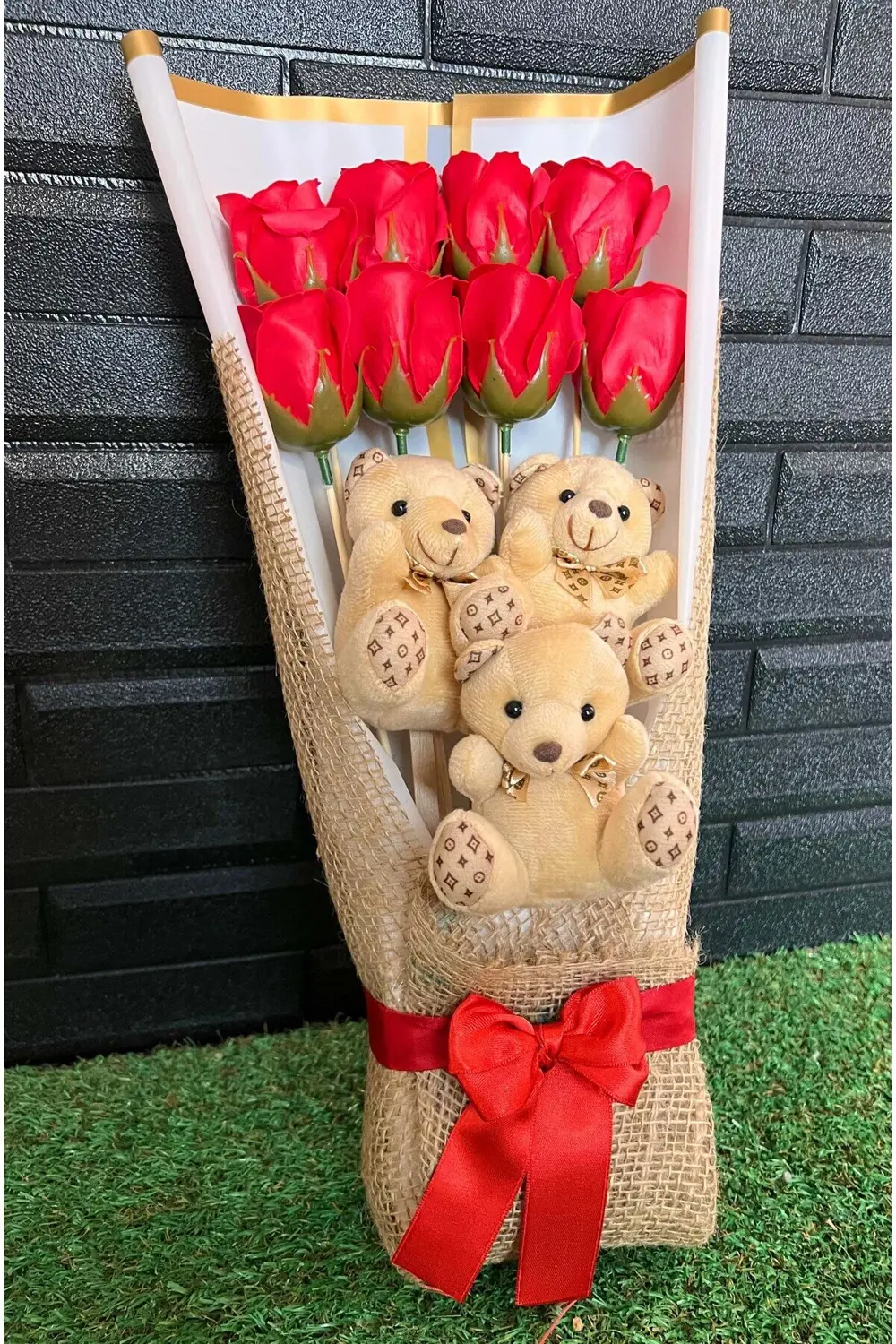 Sevgiliye Hediye Anneye Hediye Ablaya Hediye Ayıcıklı Güllü Buket