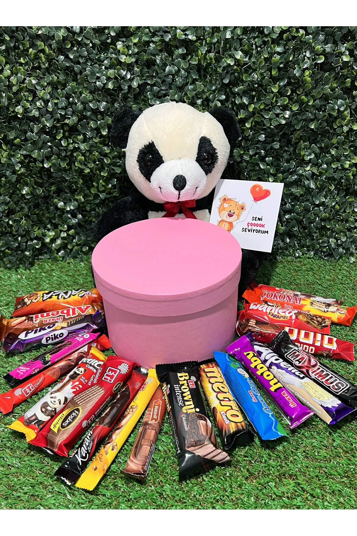 Sevgiliye Hediye Cikolata Dolu Kutu ve Panda Ayıcık - Çikolata Se
