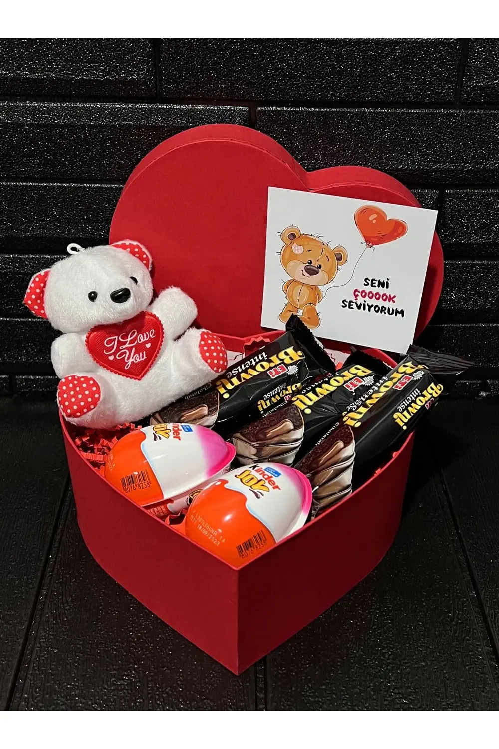Sevgiliye Hediye Kalp Kutuda Kalpli Beyaz Ayıcık - Browni Intense