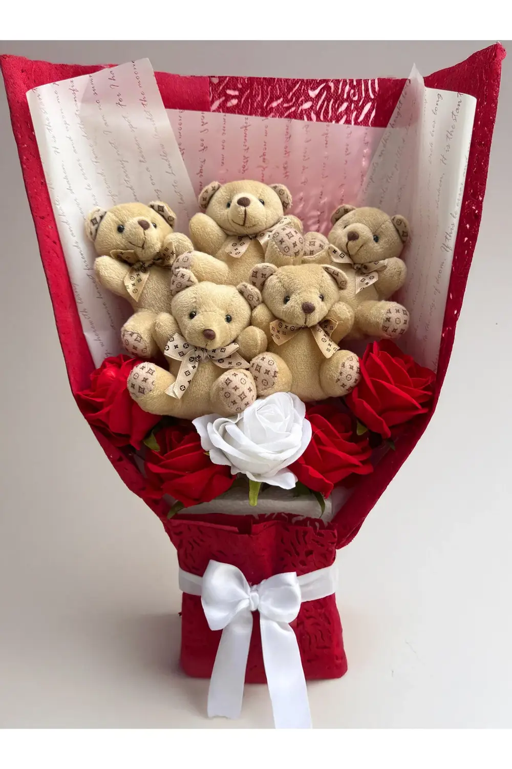 Sevgiliye Hediye Kırmızı Beyaz Güllü Ayıcık Buketi Dogum Gunu Hed