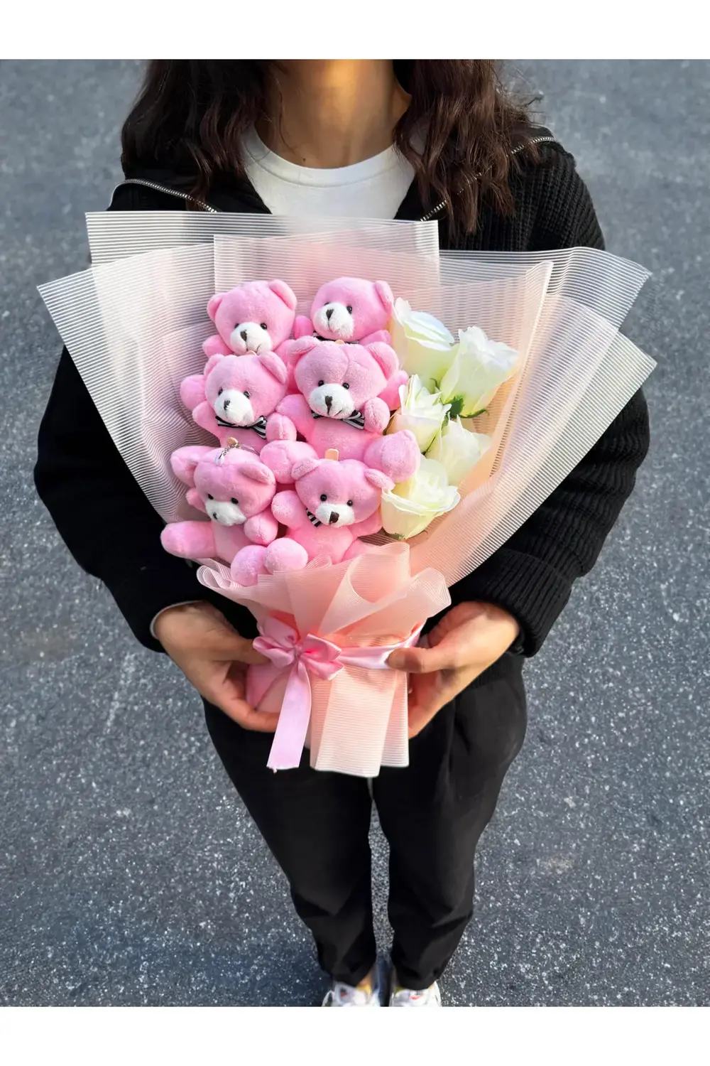 Sevgiliye Hediye Pembe Ayıcıklı Beyaz Güllü Premium Ayıcık Buketi