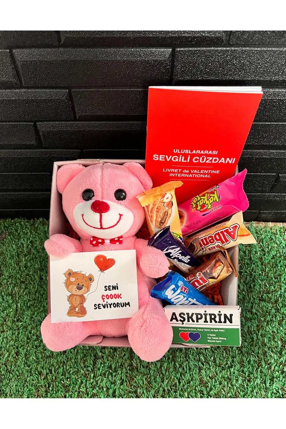 Sevgiliye Hediye Pembe Peluş Ayıcık Çikolatalar Sevgili Cüzdanı A