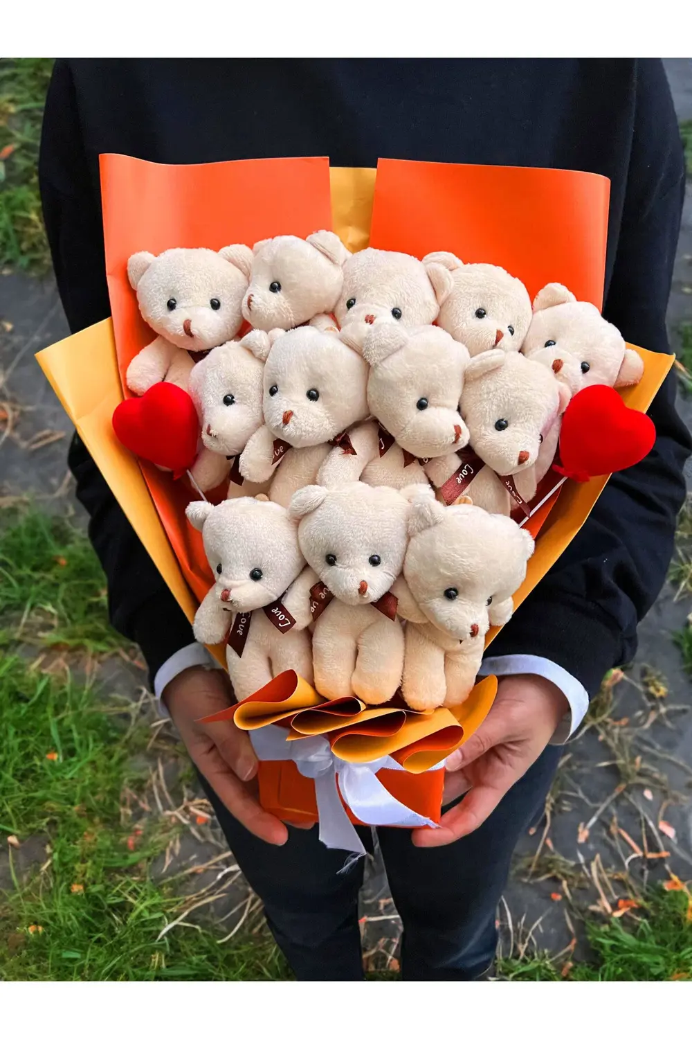 Sevgiliye Hediye Premium Ayıcık Buketi 12 Ayıcıklı ve Kalpli Sevg