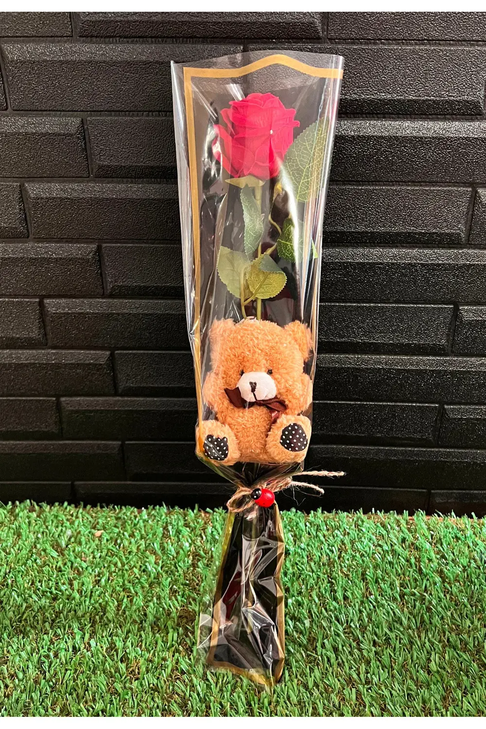 Sevgiliye Hediye Tekli Kadife Gül ve Tekli Ayıcık Buketi