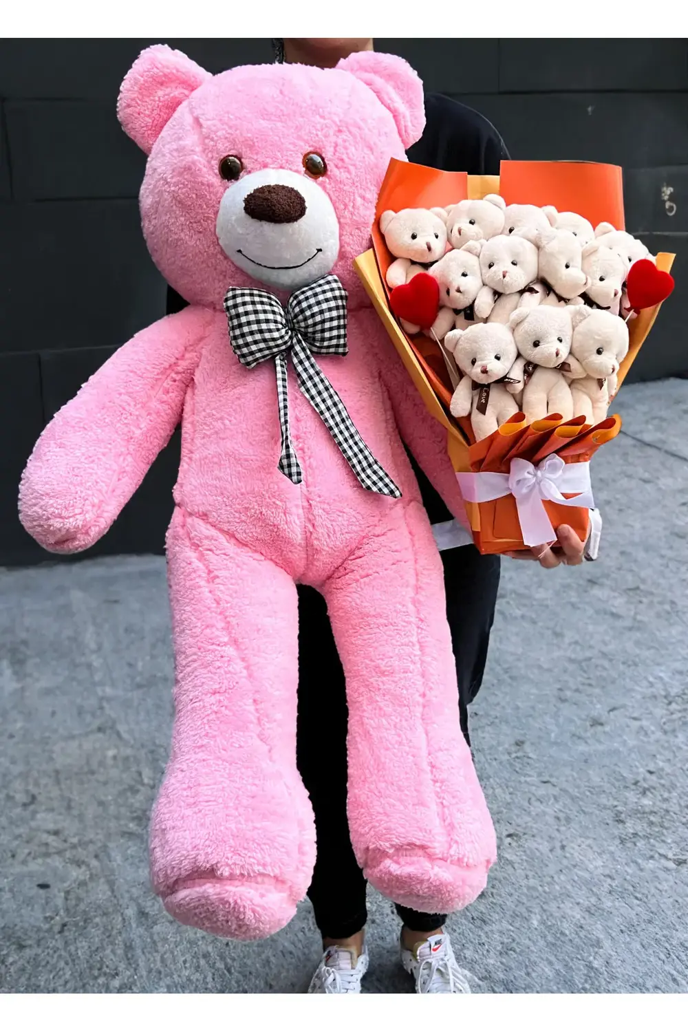 Sevgiliye Kiza Hediye 90cm Ayıcık ve 12li Lüx Ayıcık Buketi Dogum