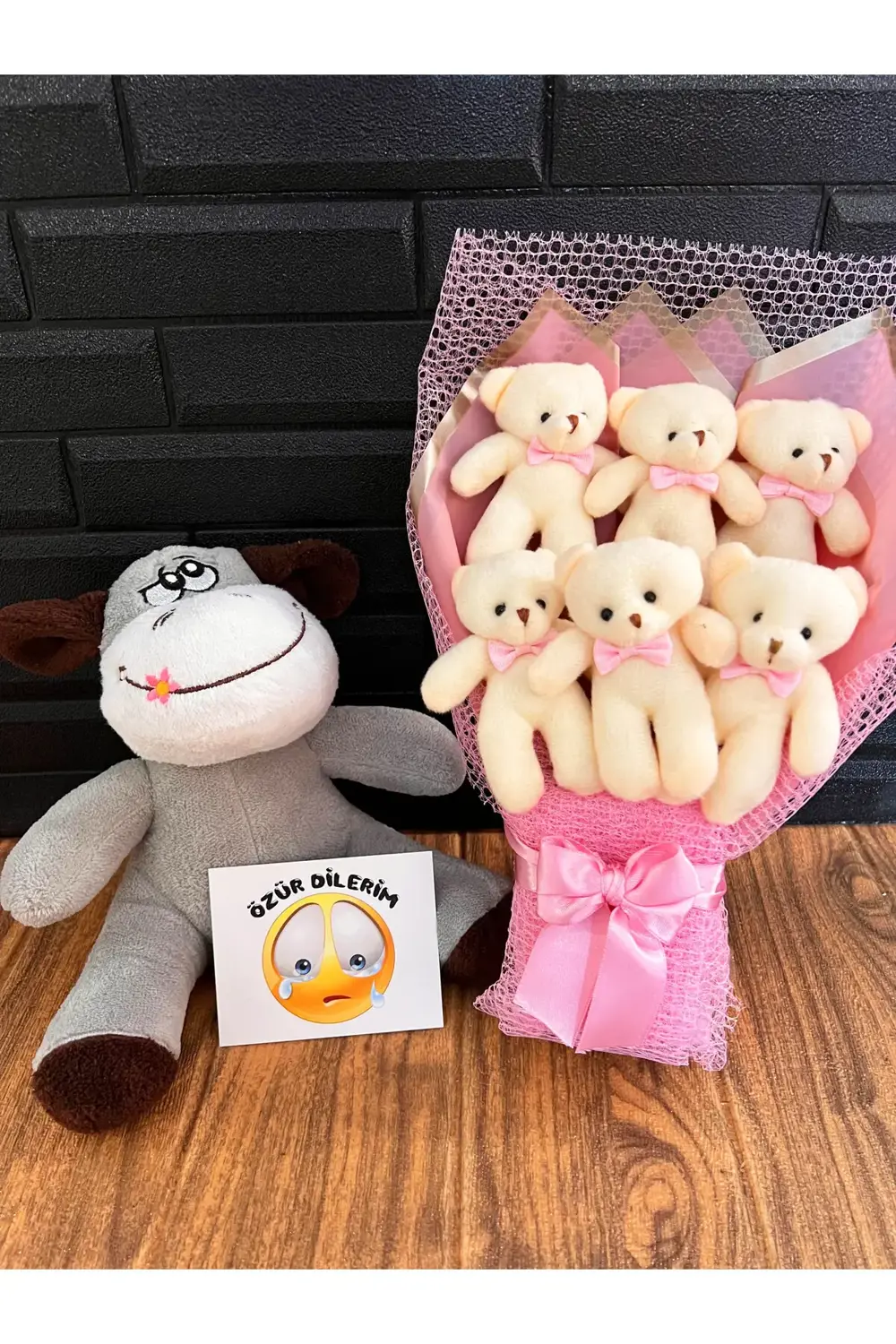 Sevgiliye Özür Hediyesi Ayıcık Buketi Ve Tatlı Eşekli