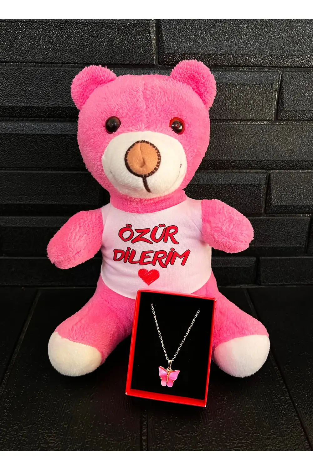 Sevgiliye Ozur Hediyesi Tatlı Pembe Ayıcık Ve Kelebekli Kolye