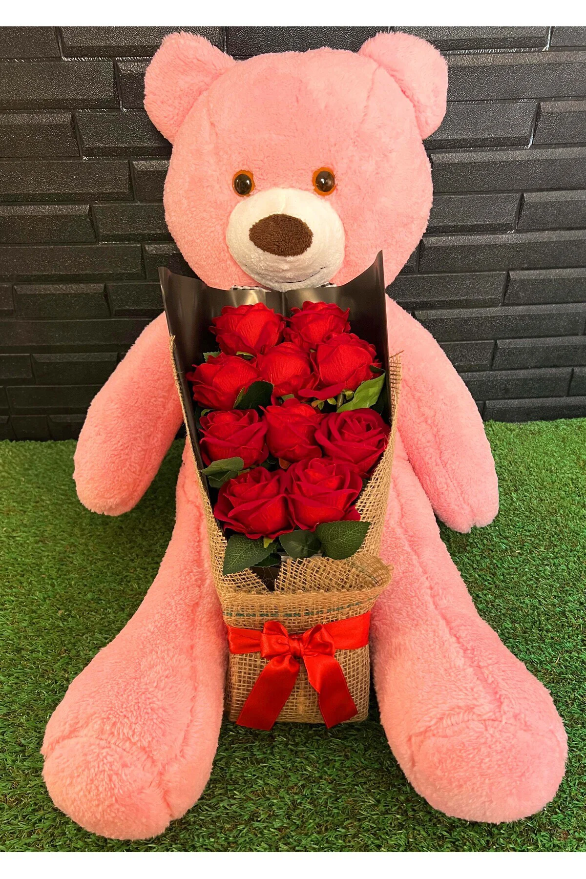 Sevgiliye Romantik Hediye 80cm Pembe Ayıcık Ve Kadife Gül Buketi 