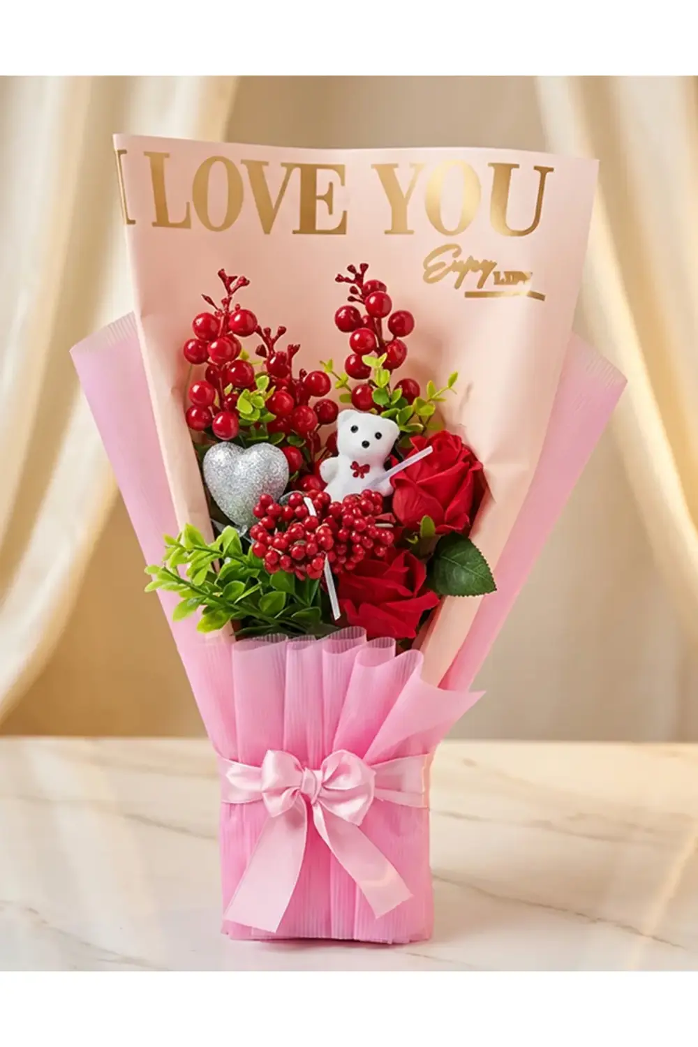 Sevgiliye Yılbaşı Hediyesi - Kırmızı Güllü Kokina Buket - Sevgili