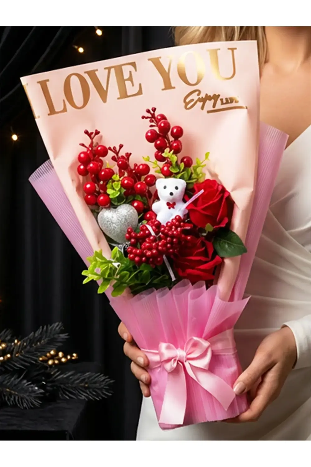 Sevgiliye Yılbaşı Hediyesi - Kırmızı Güllü Kokina Buket - Sevgili