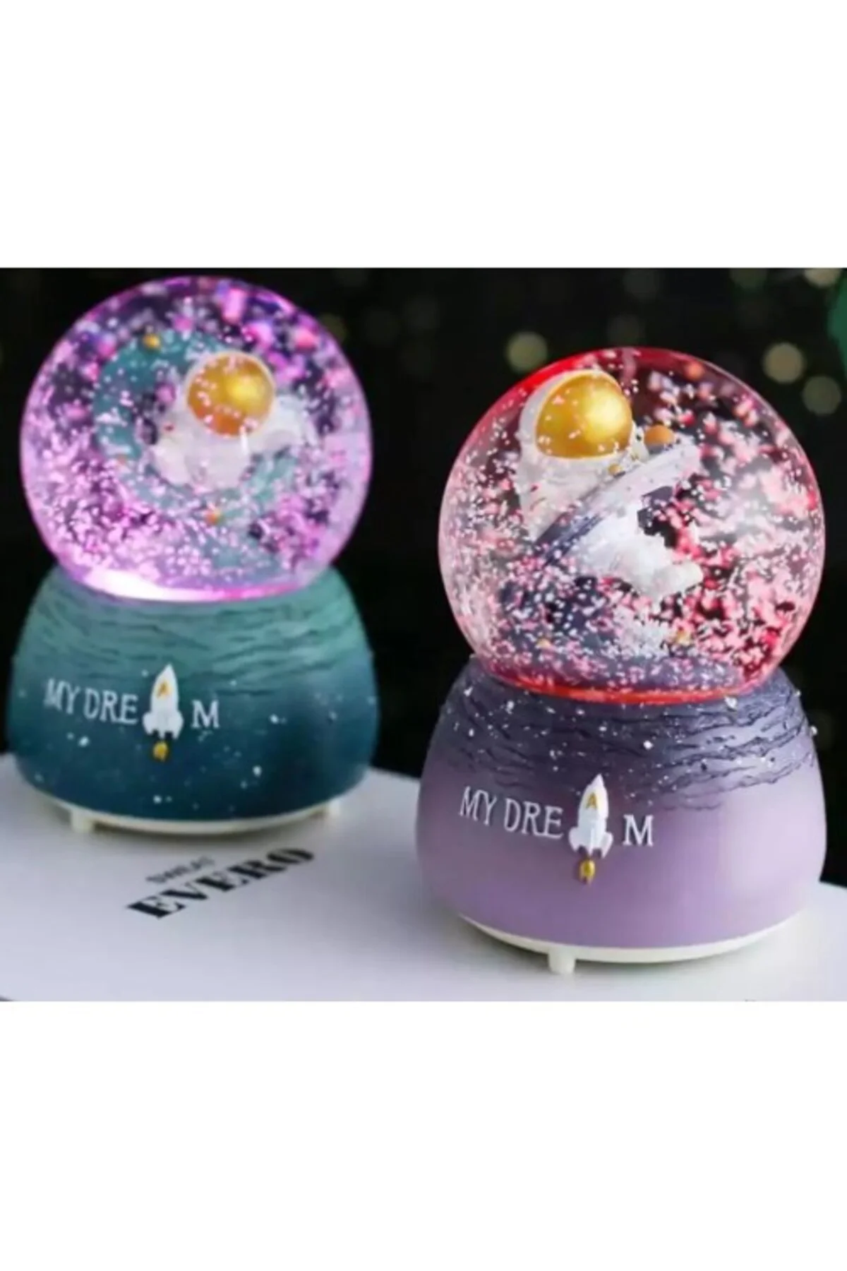 Sevimli Astronot Kar Küresi - Hediyelik Eşya