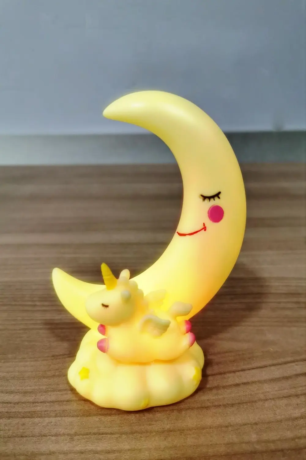 Sevimli Ay Ve Unicorn Dekorlu Renk Değiştiren Gece Lambası Sarı (