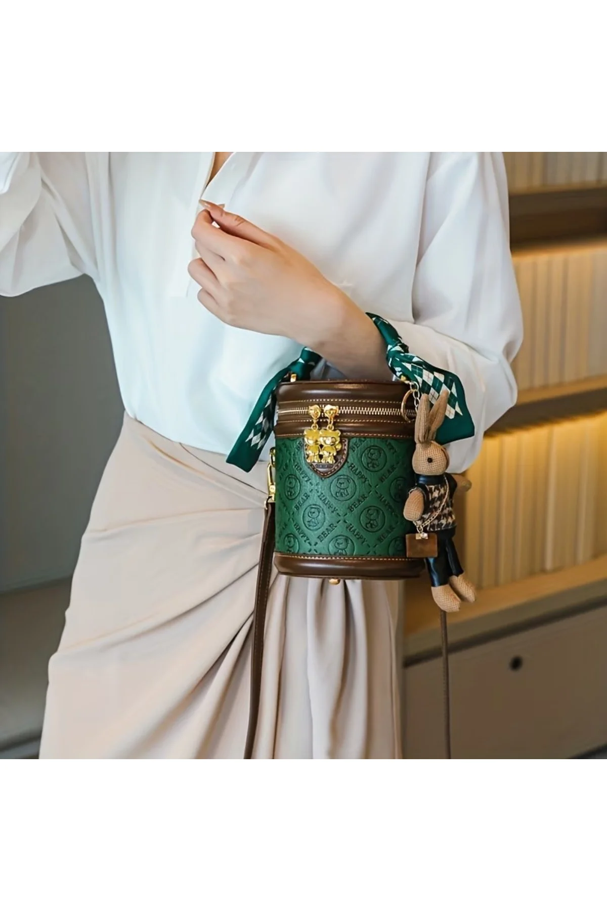 Sevimli Ayı Baskılı, Fular Aksesuarlı ve Fermuarlı Silindirik Crossbody / El Çantası Seti - Görsel 3