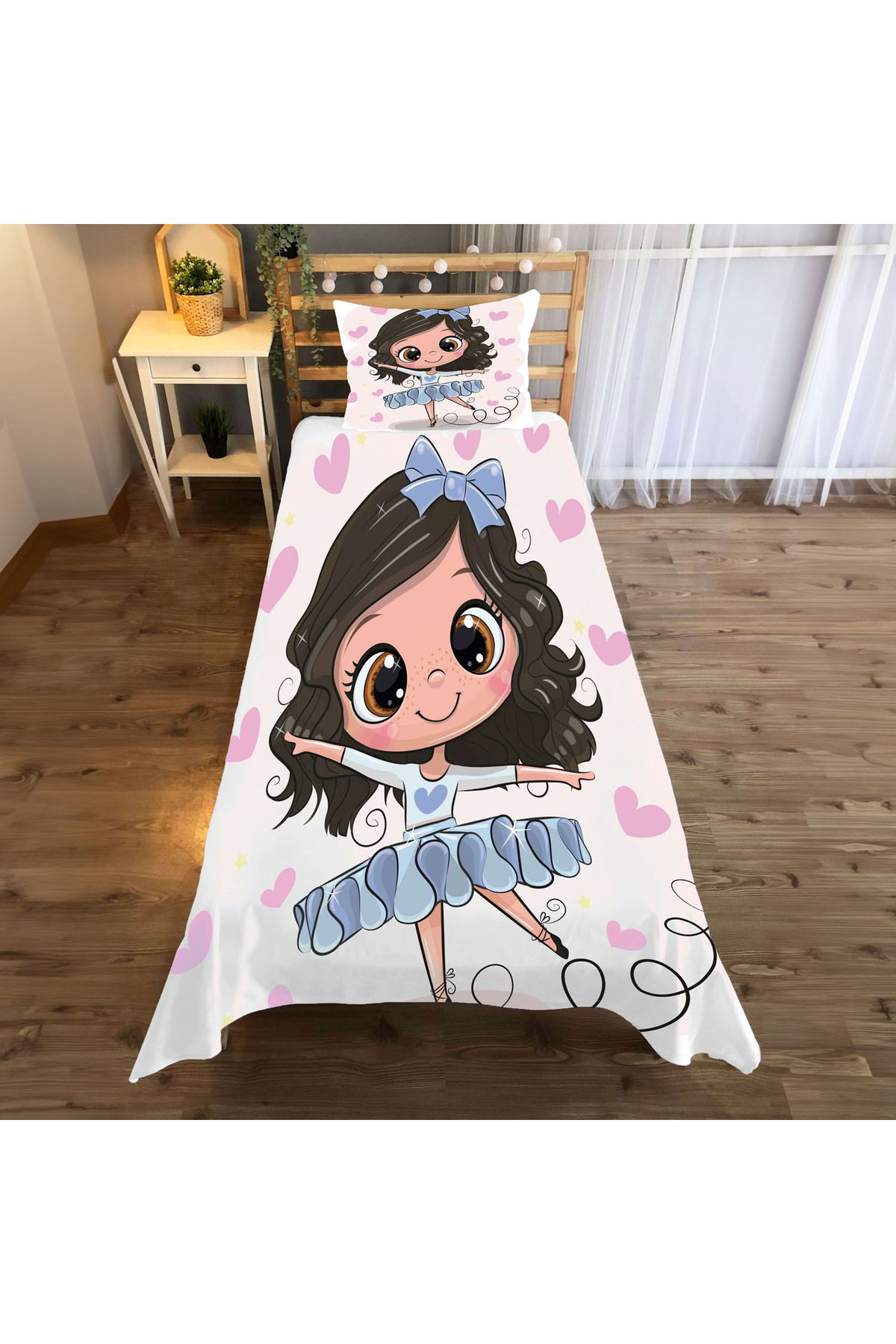 Evan Home Sevimli Balerin Desenli Çocuk Odası Takım Perde (İki Kanat),Yatak Örtüsü,Yastık,Kırlent ,Halı,