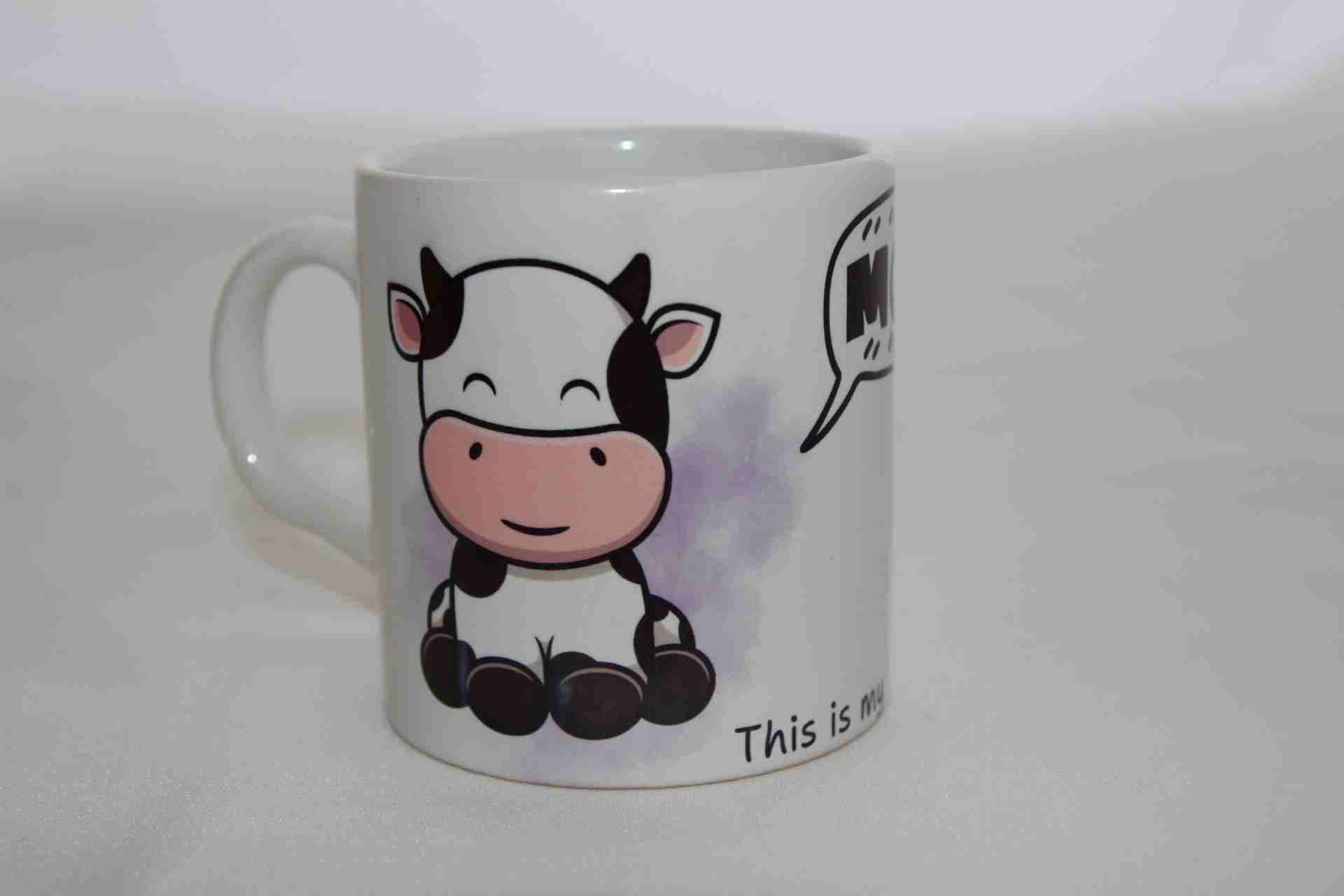 Sevimli İnek Kupa Bardak, Baskılı Defter Ve Mor Renk Termos Hediye Kutusu