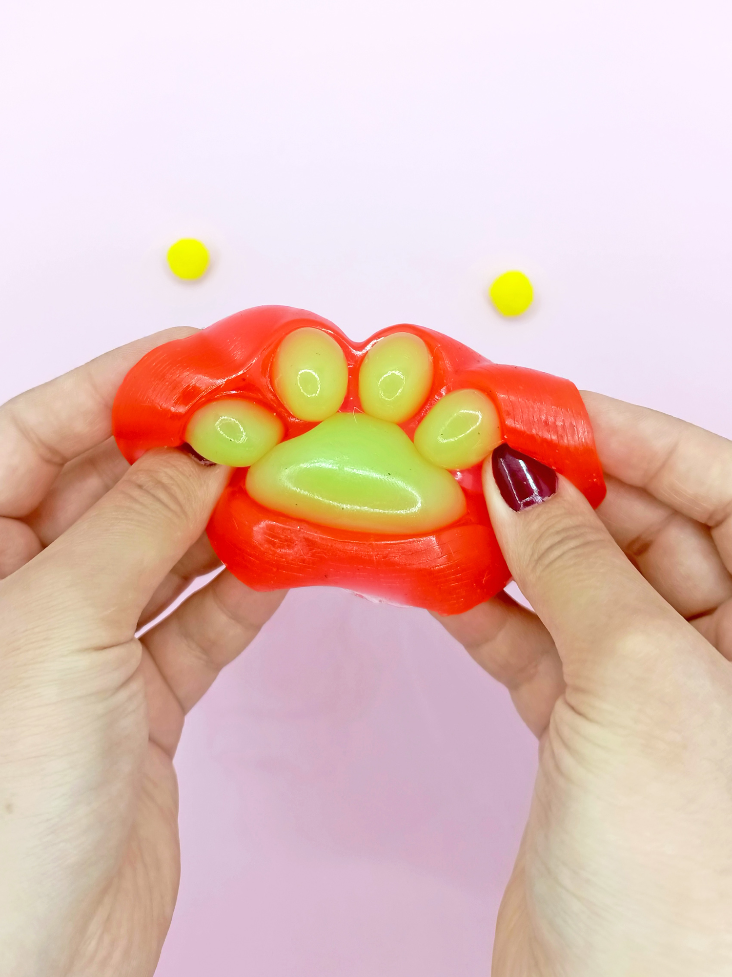 Limmy Sevimli Küçük Squishy Kedi Pati Sikma 7 Cm Pati Sukuşi - Kirmizi