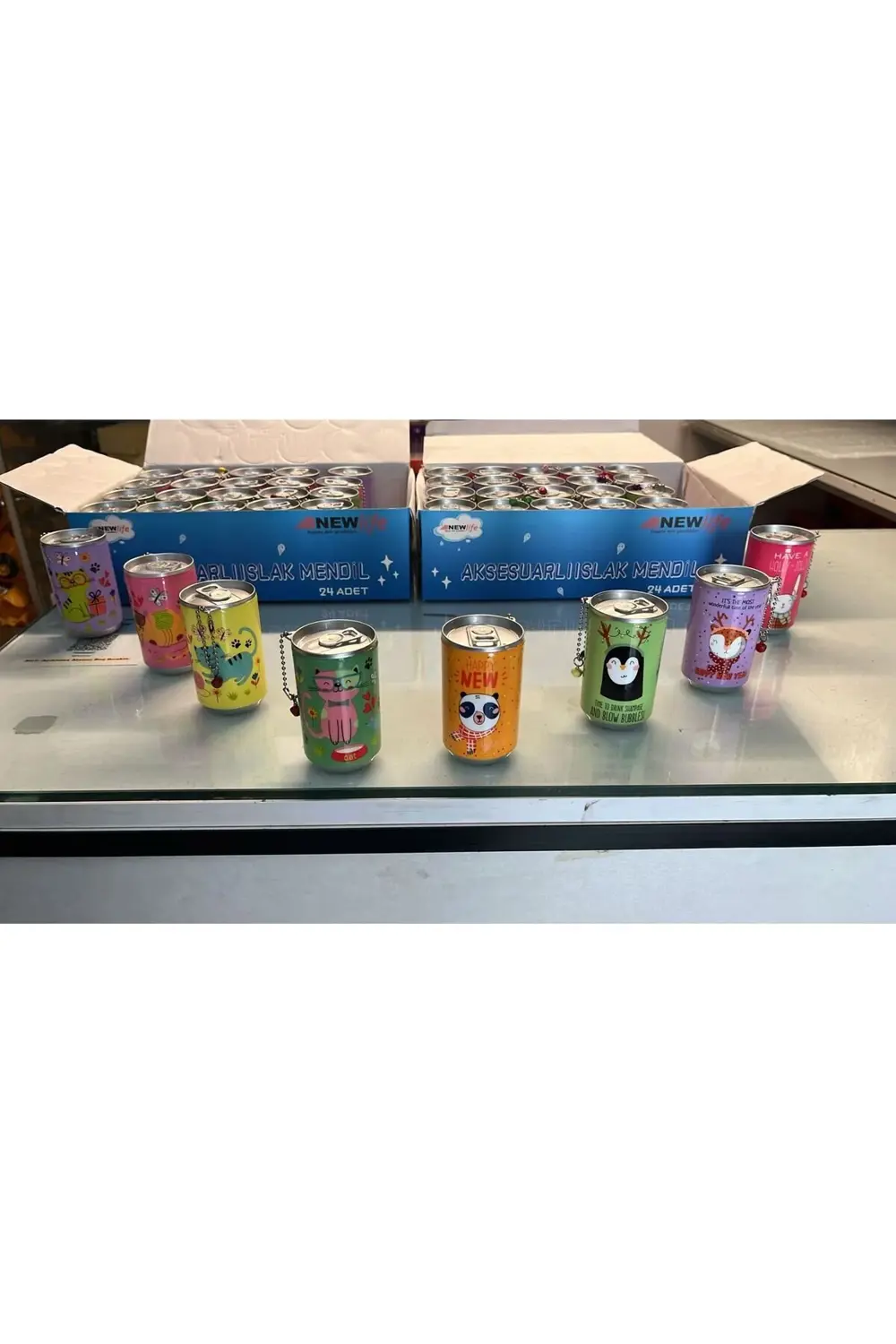 Sevimli Kutu Kola Islak Mendil Asklı Anahtarlık Süsü Makyaj Mendi