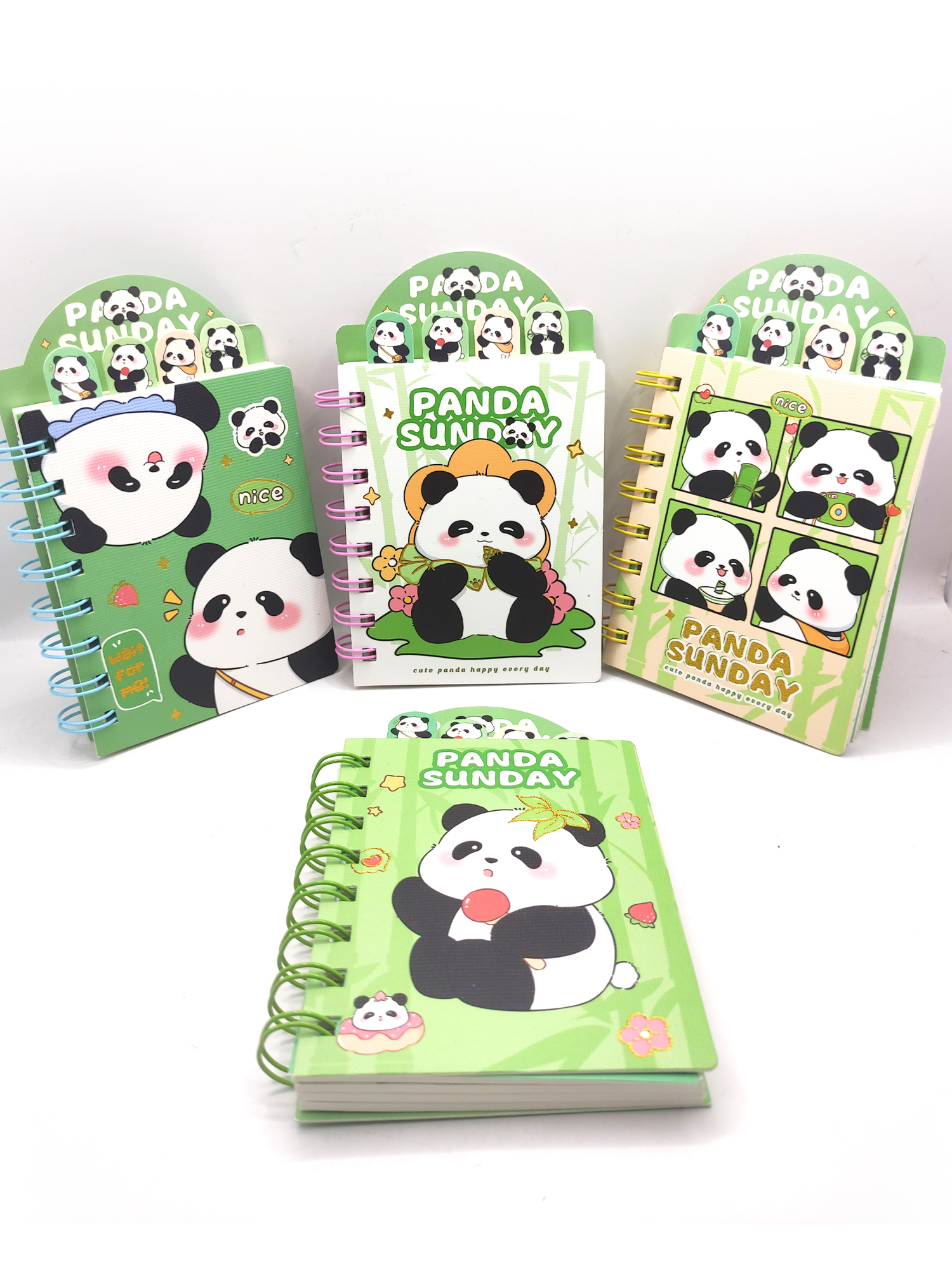Sevimli Panda Ayraçlı Mini Not Defteri (9x14,5 cm) - Süslü Panda