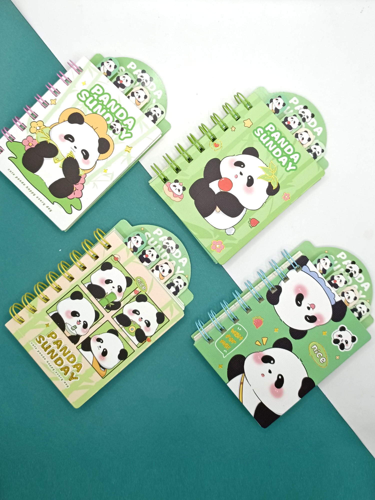 Sevimli Panda Ayraçlı Mini Not Defteri (9x14,5 cm) - Komik Pandal