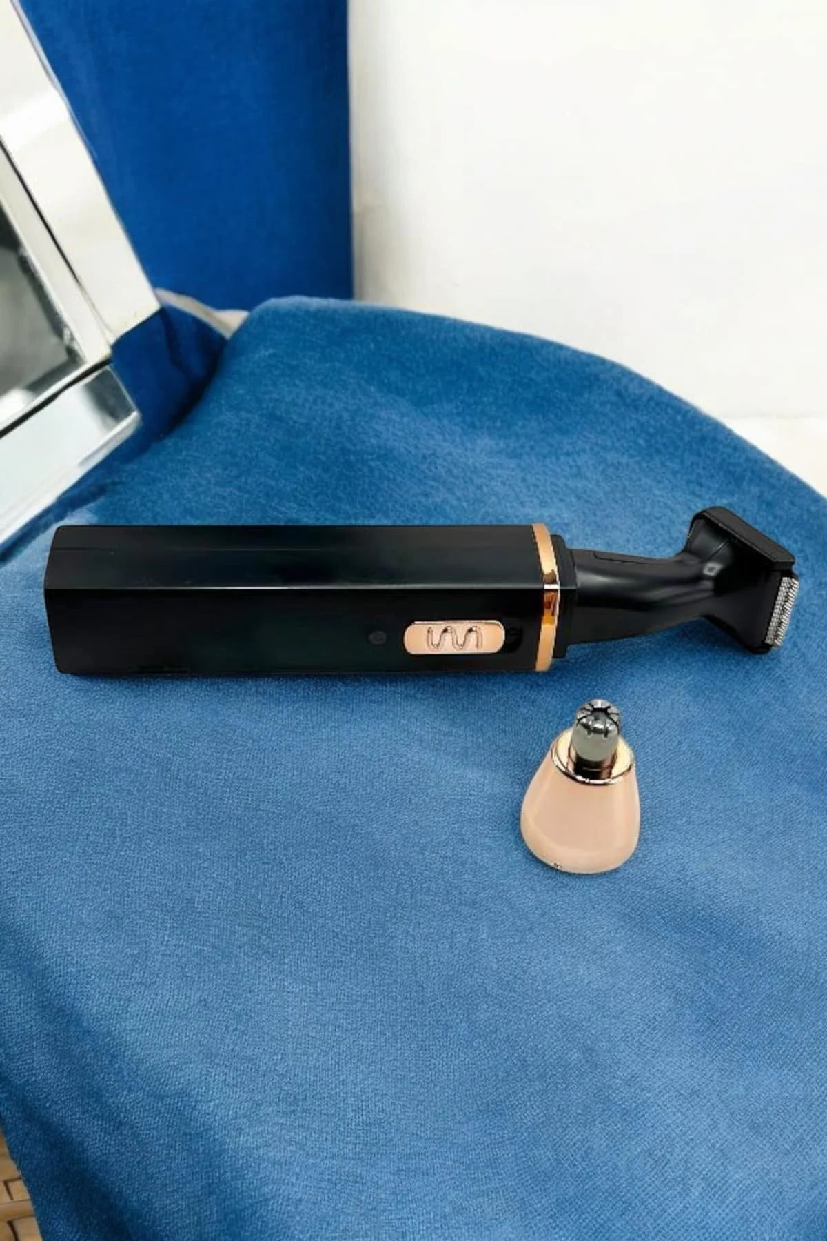 Seyahat Tipi Mini Taşınabilir Siyah Burun Kulak Yanak Kıl ve Tüy Temizleme Makinesi Seyahat Tipi Mini Taşınabilir Siyah Burun Kulak Yanak Kıl ve Tüy Temizleme Makinesi