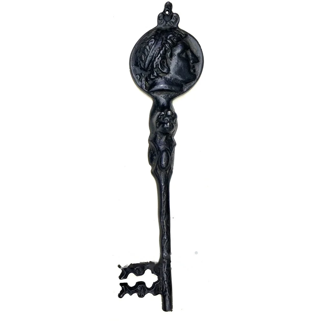 Sezar Figürlü Dekorartif Büyük Anahtar, 270x66 mm - Antik Tarihi Vintage Biblo Süs Anahtarı Sezar Figürlü Dekorartif Büyük Anahtar, 270x66 mm - Antik Tarihi Vintage Biblo Süs Anahtarı