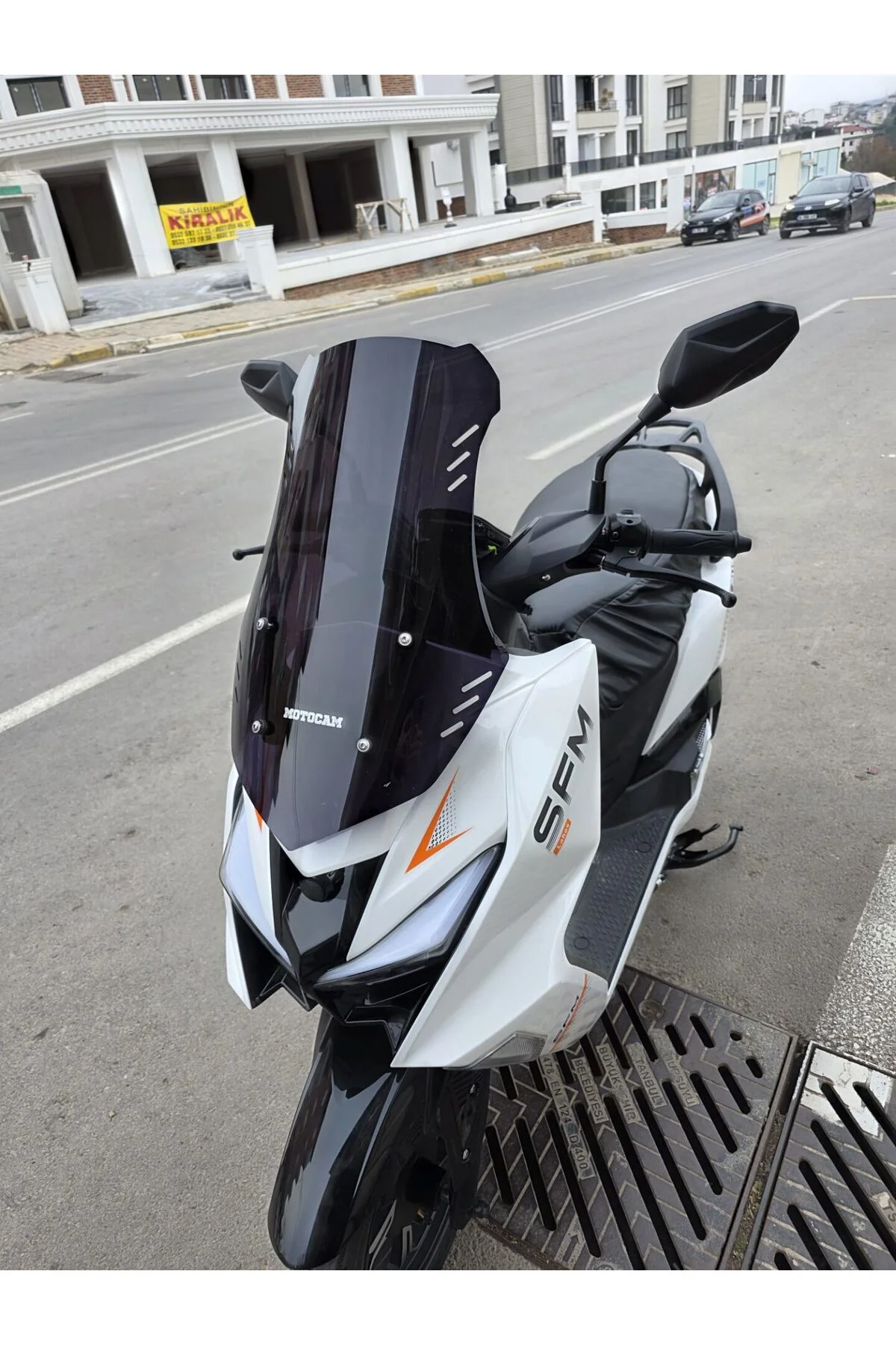 SFM Lahos Ön Cam 2024-2026 Model 55cm Siyah Renkli 4mm