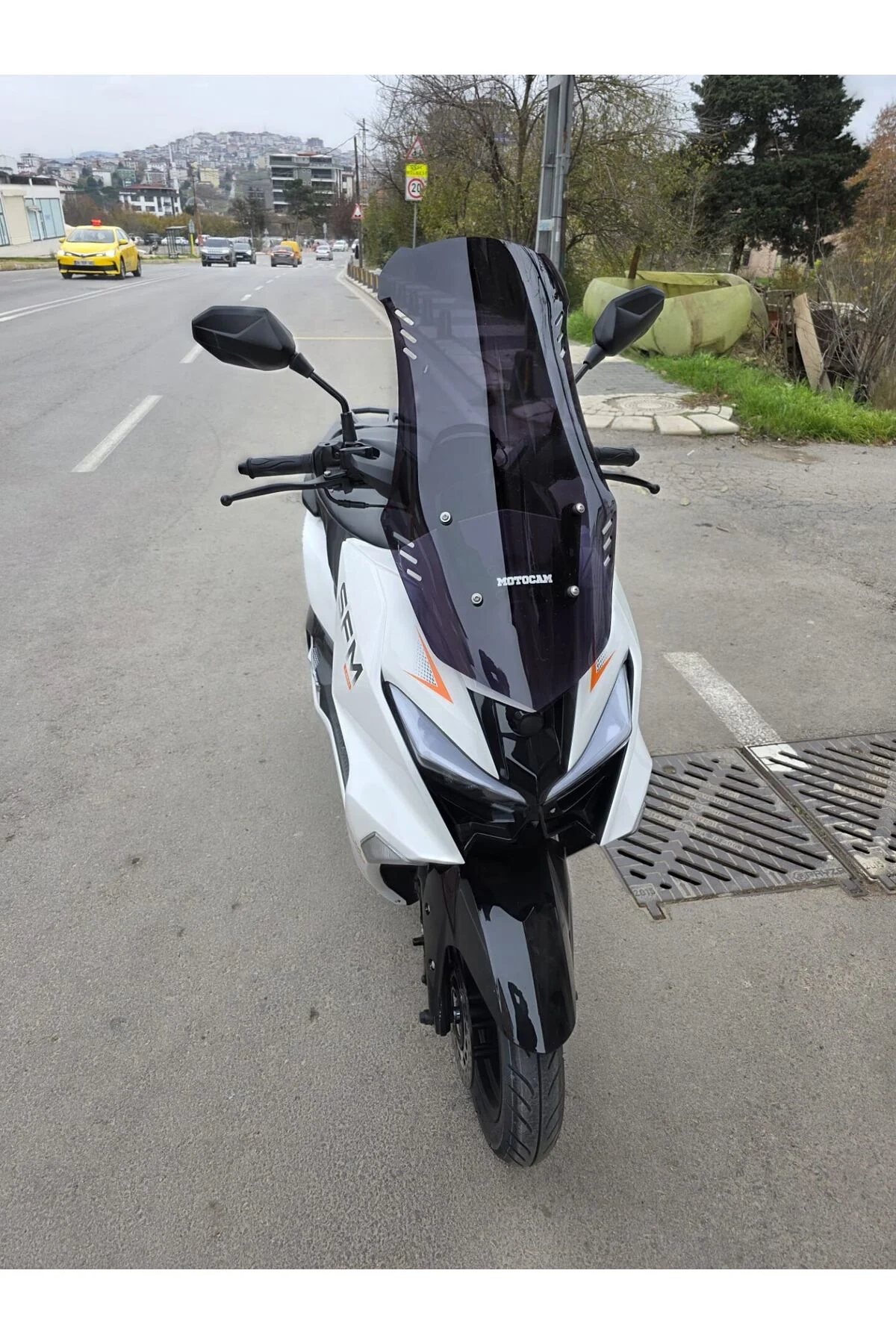SFM Lahos Ön Cam 2024-2026 Model 75cm Siyah Renkli 4mm