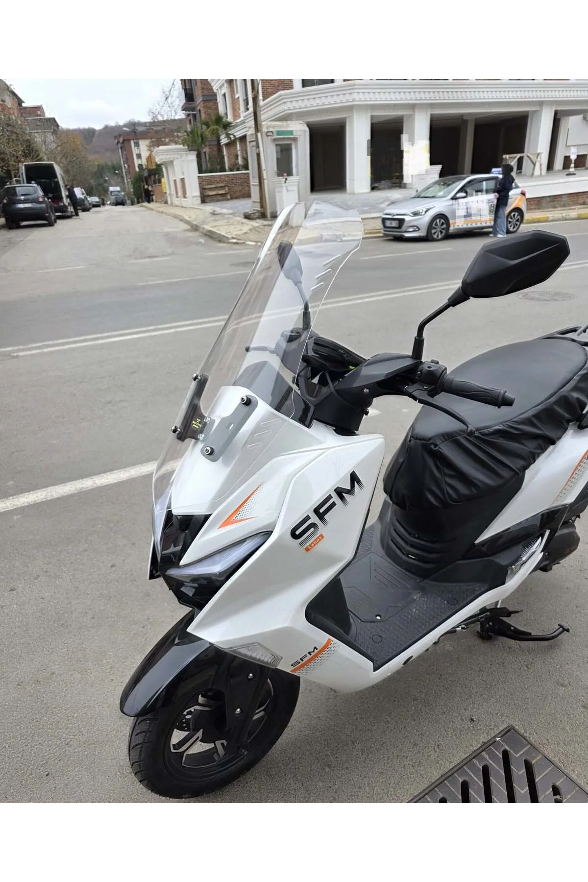 SFM Lahos Ön Cam 2024-2026 Model 65cm Şeffaf Renkli 4mm
