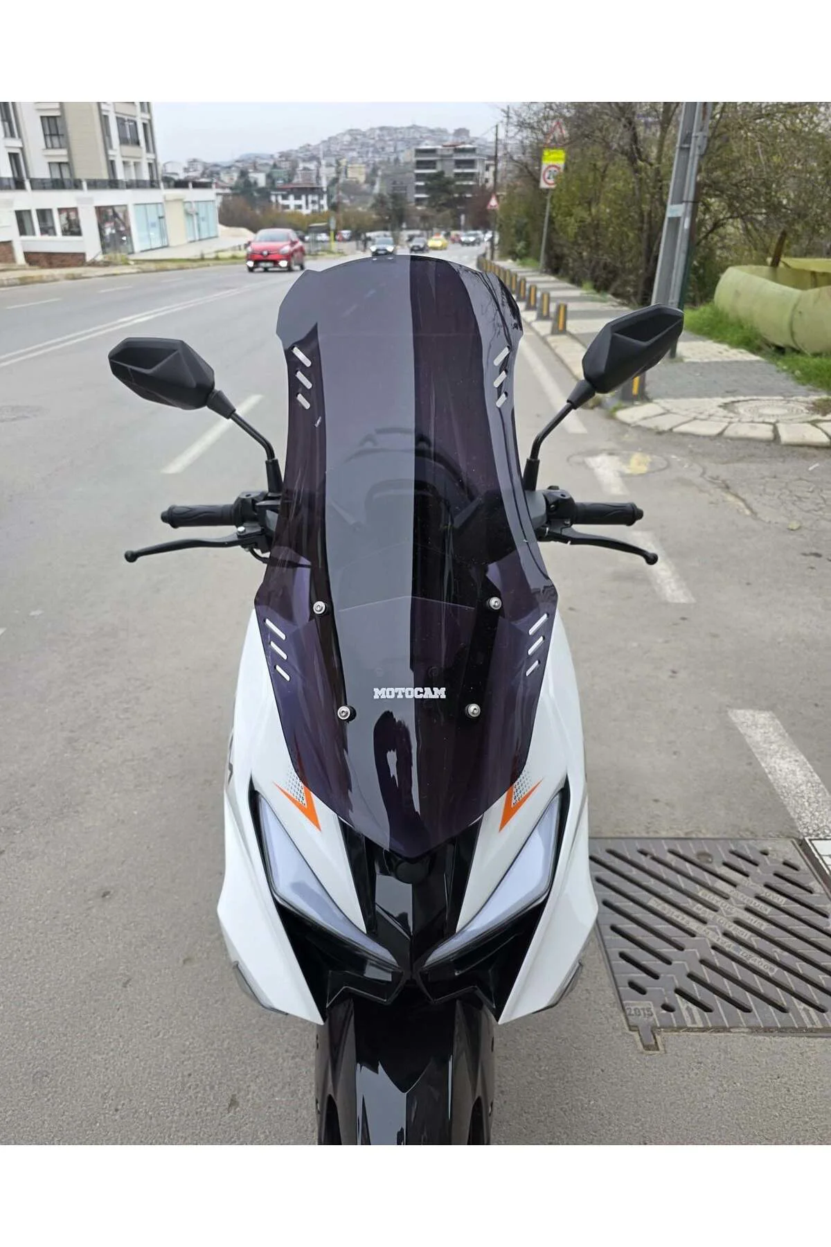 SFM Lahos Ön Cam 2024-2026 Model 65cm Siyah Renkli 4mm