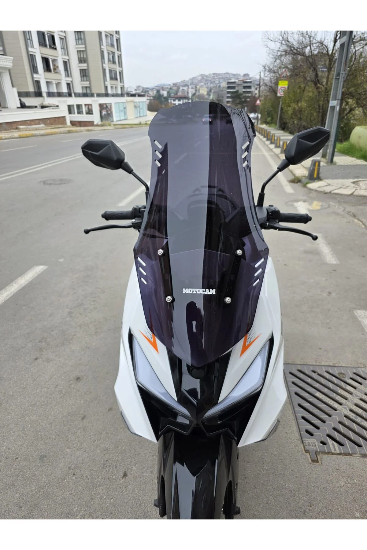 SFM Lahos Ön Cam 2024-2026 Model 65cm Siyah Renkli 4mm