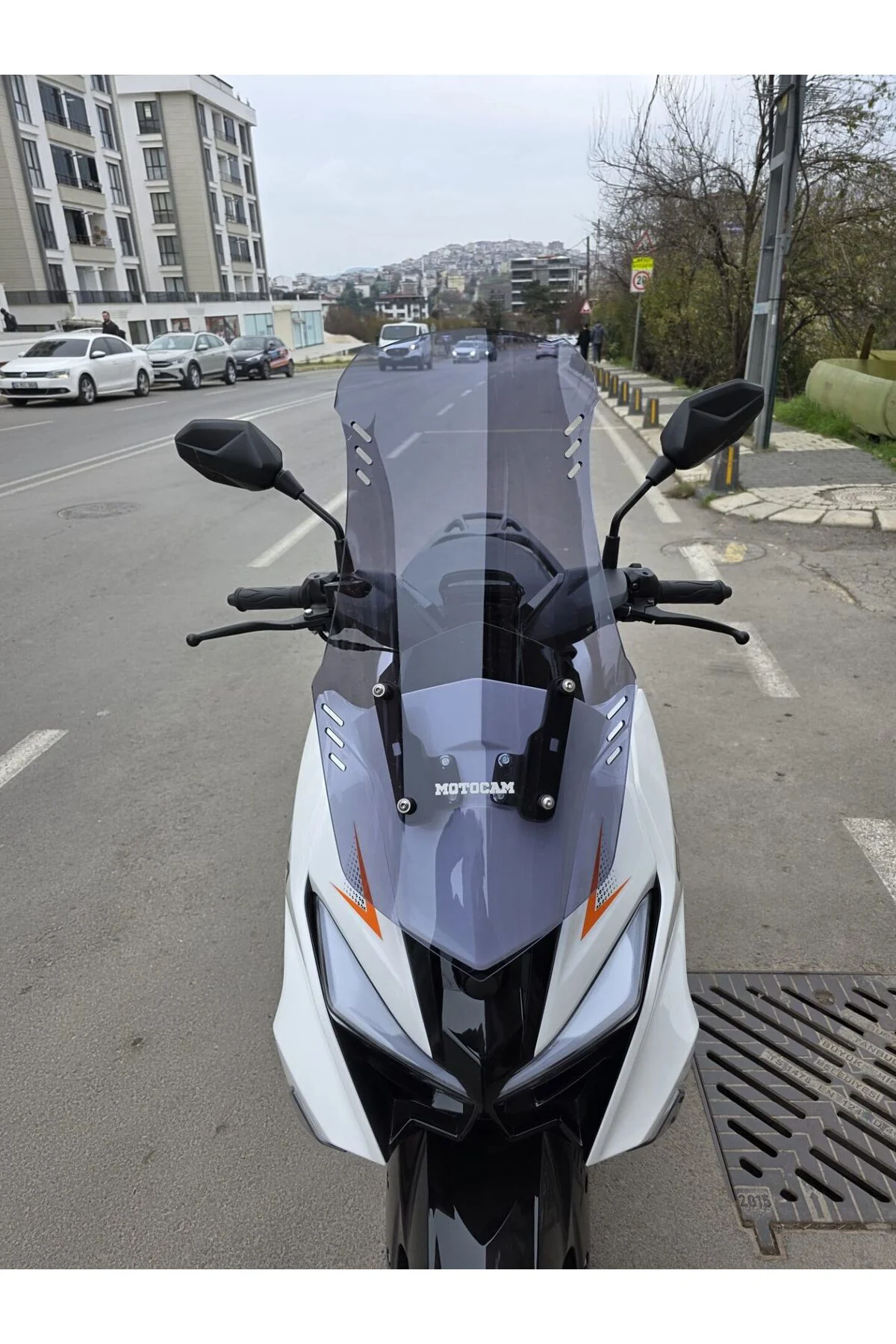 SFM Lahos Ön Cam 2024-2026 Model 75cm Füme Renkli 4mm