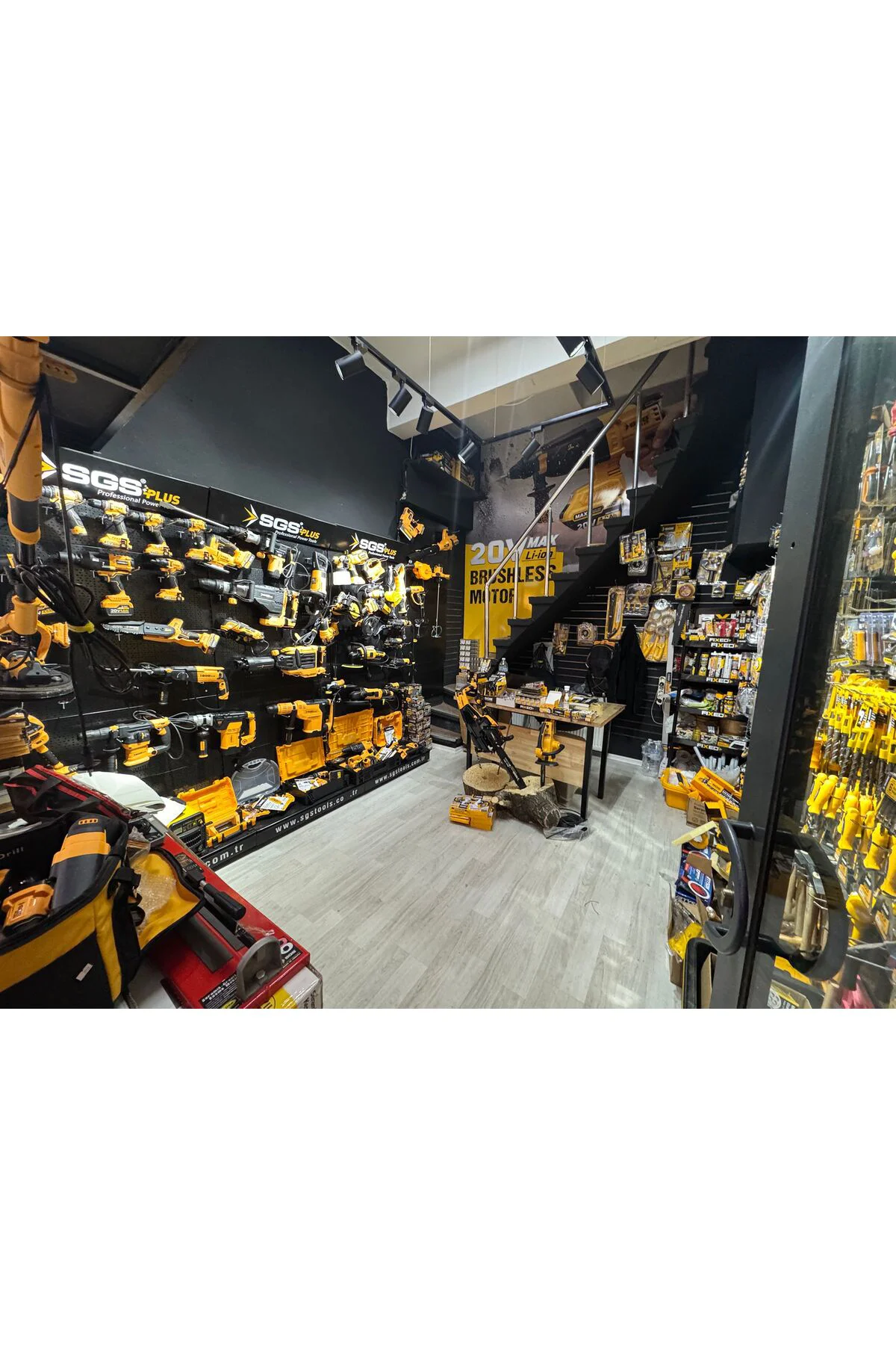 SGS5187 ELEKTROPNOMATİK KIRICI SDS HEX ( 1700 WATT 60 JOULES 16 K SGS5187 ELEKTROPNOMATİK KIRICI SDS HEX ( 1700 WATT 60 JOULES 16 K