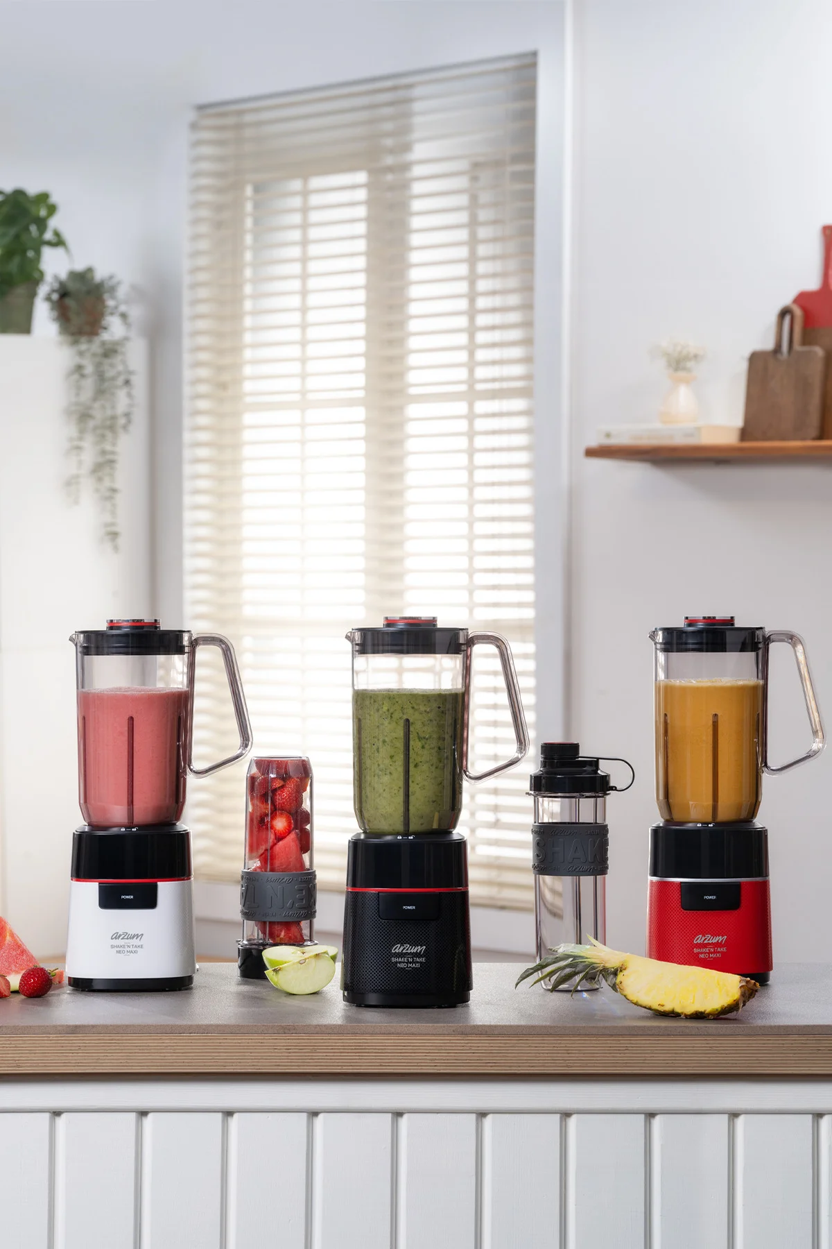 Shake'N Take Neo Maxi Sürahi Blender 1L Sürahi ve 570ml Şişe 500W