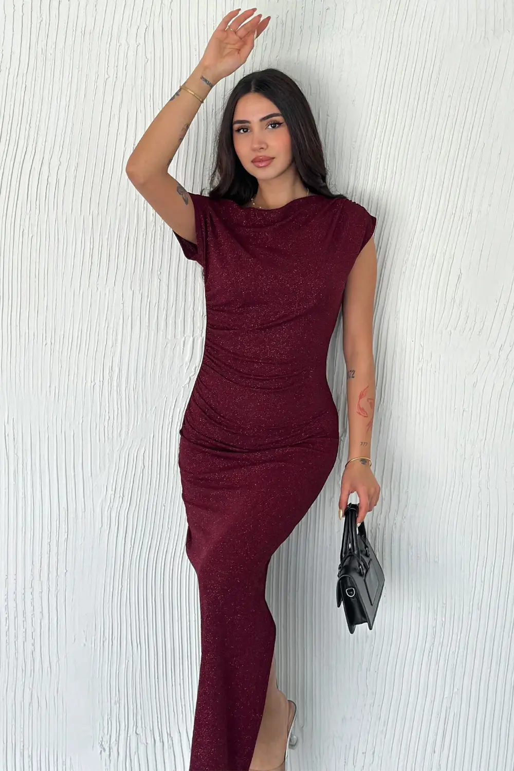 Fiolin Shining Asimetrik Omuz Yırtmaçlı Simli Elbise