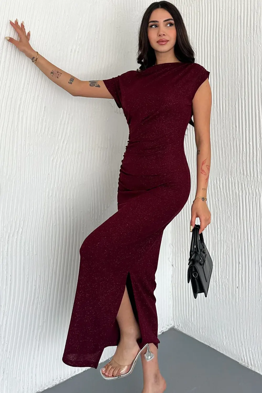 Fiolin Shining Asimetrik Omuz Yırtmaçlı Simli Elbise