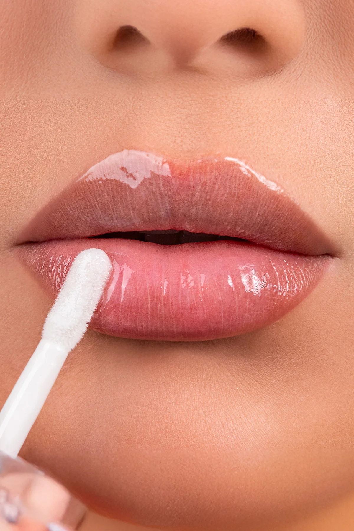 Show By Baby Balmy Serum Gloss 30 Ghosting